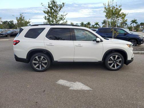 2025 Honda Pilot Elite