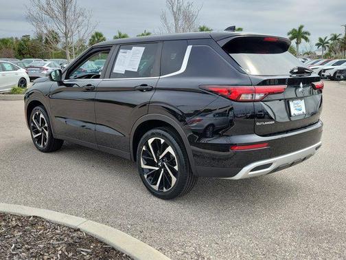 2023 Mitsubishi Outlander SE 2.5 2WD