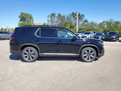 2025 Honda Pilot Elite