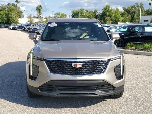 2024 Cadillac XT4 Luxury
