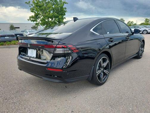 Crystal Black Pearl 2025 Honda Accord Hybrid Sport