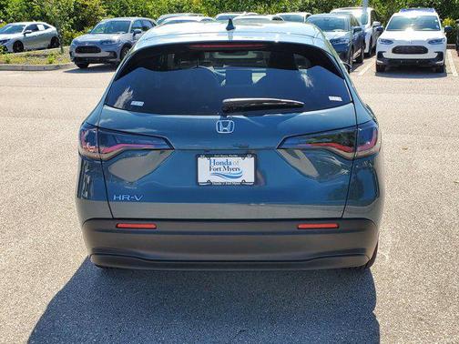 2026 Honda HR-V LX
