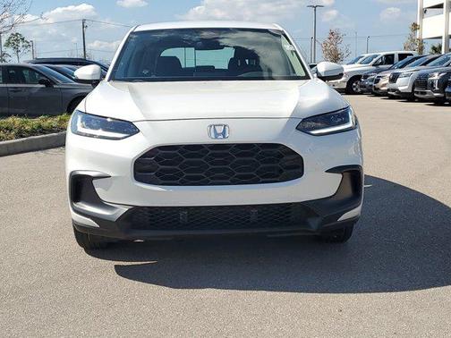 2025 Honda HR-V LX