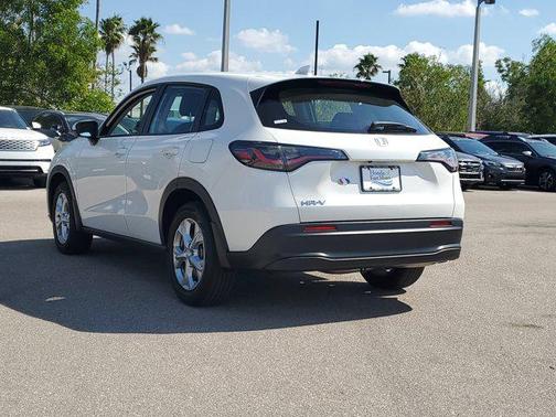 2025 Honda HR-V LX