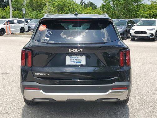 2024 Kia Sorento S