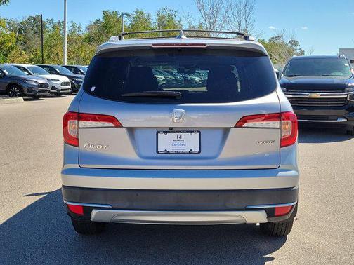 2022 Honda Pilot Touring 8-Passenger