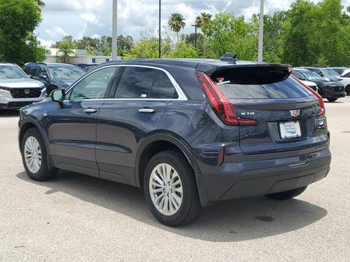 2024 Cadillac XT4 Luxury