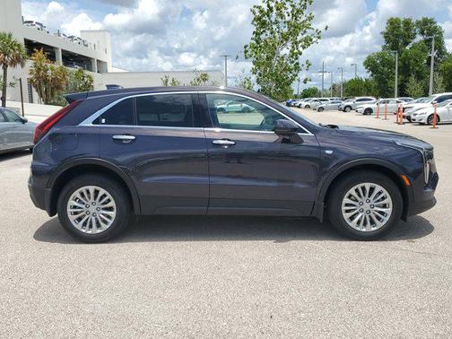 2024 Cadillac XT4 Luxury