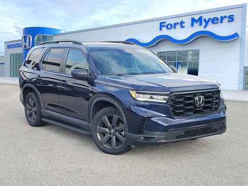 2023 Honda Pilot AWD Sport