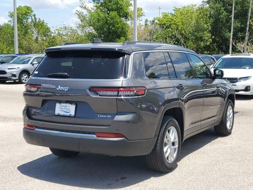 2023 Jeep Grand Cherokee L Laredo