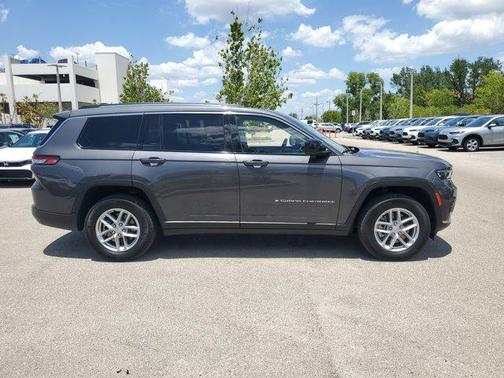 2023 Jeep Grand Cherokee L Laredo