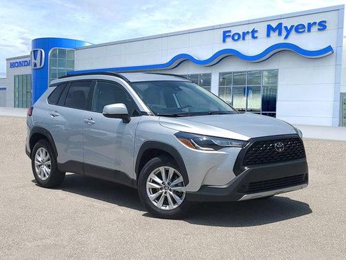 2022 Toyota Corolla Cross LE