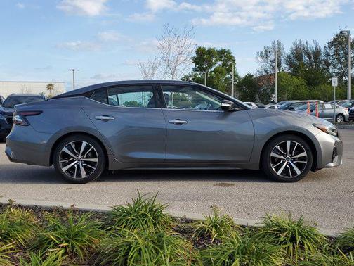 2023 Nissan Maxima SV Xtronic CVT