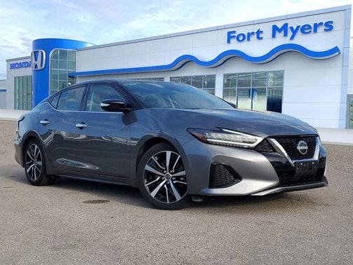 2023 Nissan Maxima SV Xtronic CVT