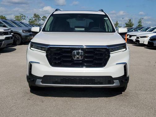 2025 Honda Pilot Elite