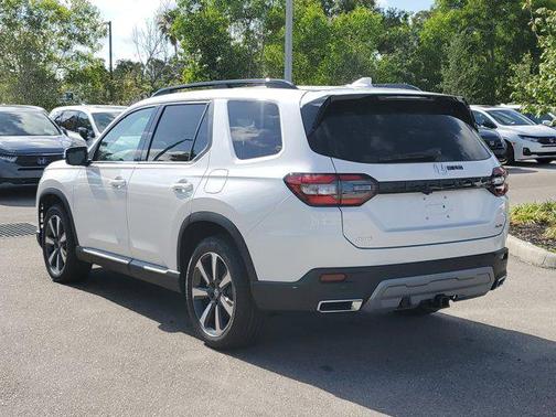2025 Honda Pilot Elite