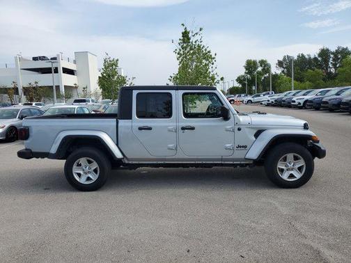 2023 Jeep Gladiator Sport S