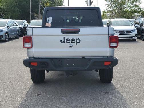 2023 Jeep Gladiator Sport S