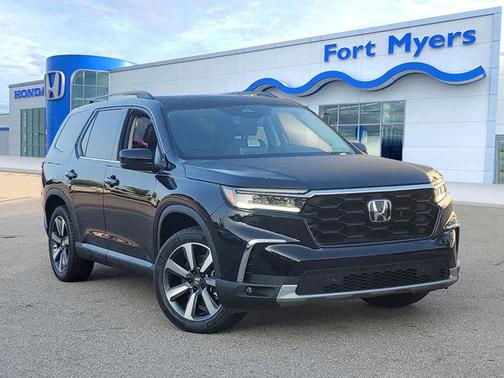 2025 Honda Pilot Touring 8-Passenger