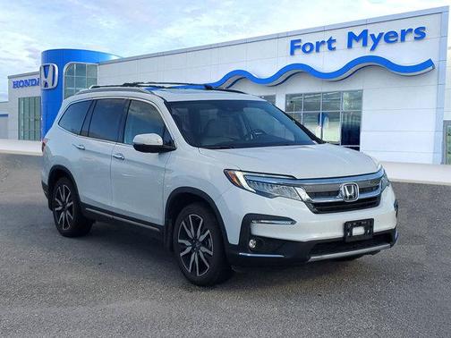 2022 Honda Pilot Touring 8-Passenger