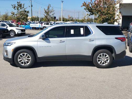 2022 Chevrolet Traverse LS