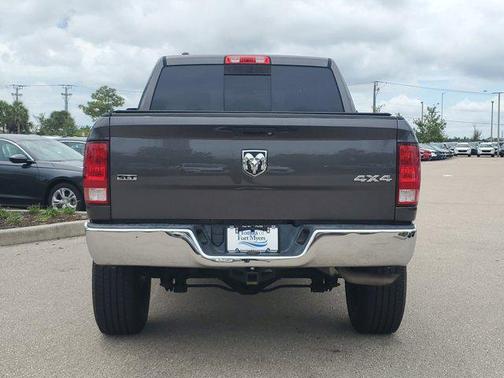 2017 RAM 1500 SLT