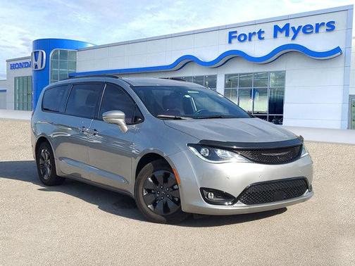 2020 Chrysler Pacifica Hybrid Red S Edition
