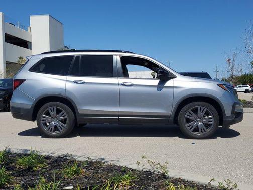 2022 Honda Pilot 2WD Sport