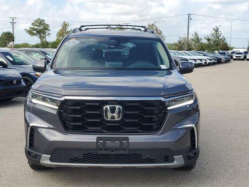 2024 Honda Pilot Touring 8-Passenger