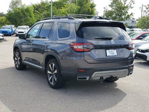 2024 Honda Pilot Touring 8-Passenger