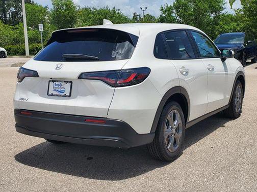 2026 Honda HR-V LX