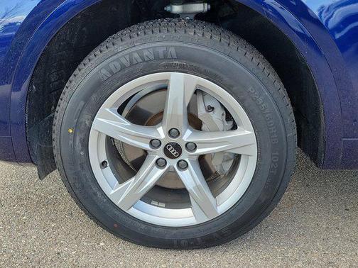 2023 Audi Q5 40 Premium