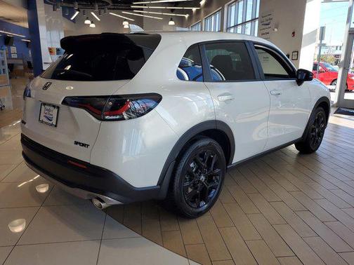 2025 Honda HR-V 2WD Sport