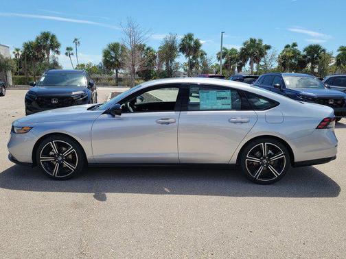 Solar Silver Metallic 2026 Honda Accord SE