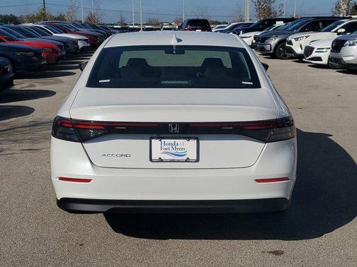 2025 Honda Accord LX 1.5T