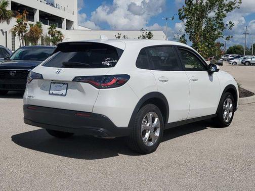 2024 Honda HR-V LX