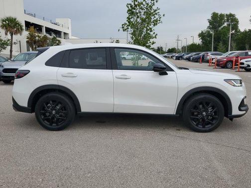 2025 Honda HR-V 2WD Sport