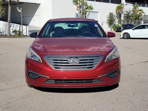 2016 Hyundai SONATA SE