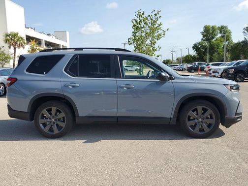 2023 Honda Pilot AWD Sport