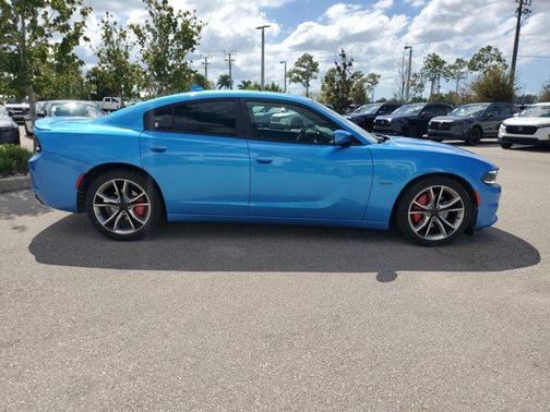 2016 Dodge Charger Road/Track