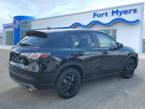 2025 Honda HR-V 2WD Sport