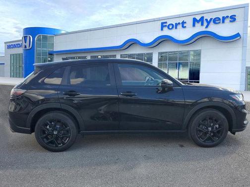 2025 Honda HR-V 2WD Sport
