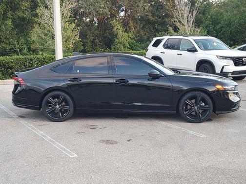 2023 Honda Accord Hybrid Sport-L