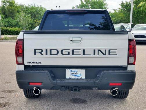 2025 Honda Ridgeline Black