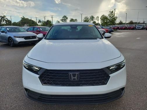 Platinum White Pearl 2024 Honda Accord LX 1.5T