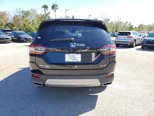 2025 Honda Pilot Elite
