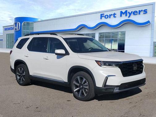 2025 Honda Pilot Touring 8-Passenger