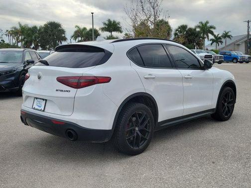 2020 Alfa Romeo Stelvio Base