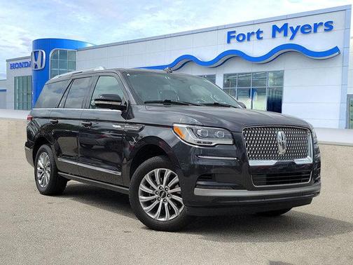 2023 Lincoln Navigator Standard