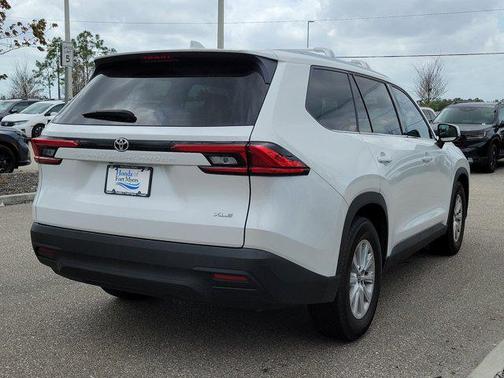 2024 Toyota Grand Highlander XLE
